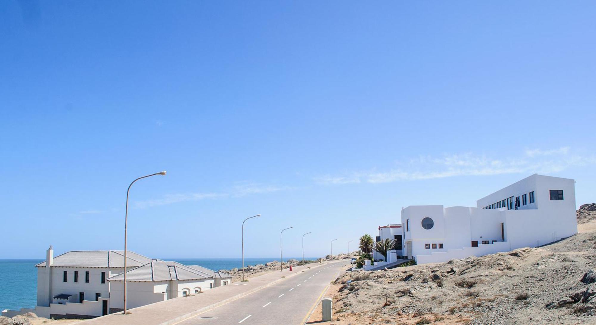 Shark Island Guesthouse Luderitz Bagian luar foto
