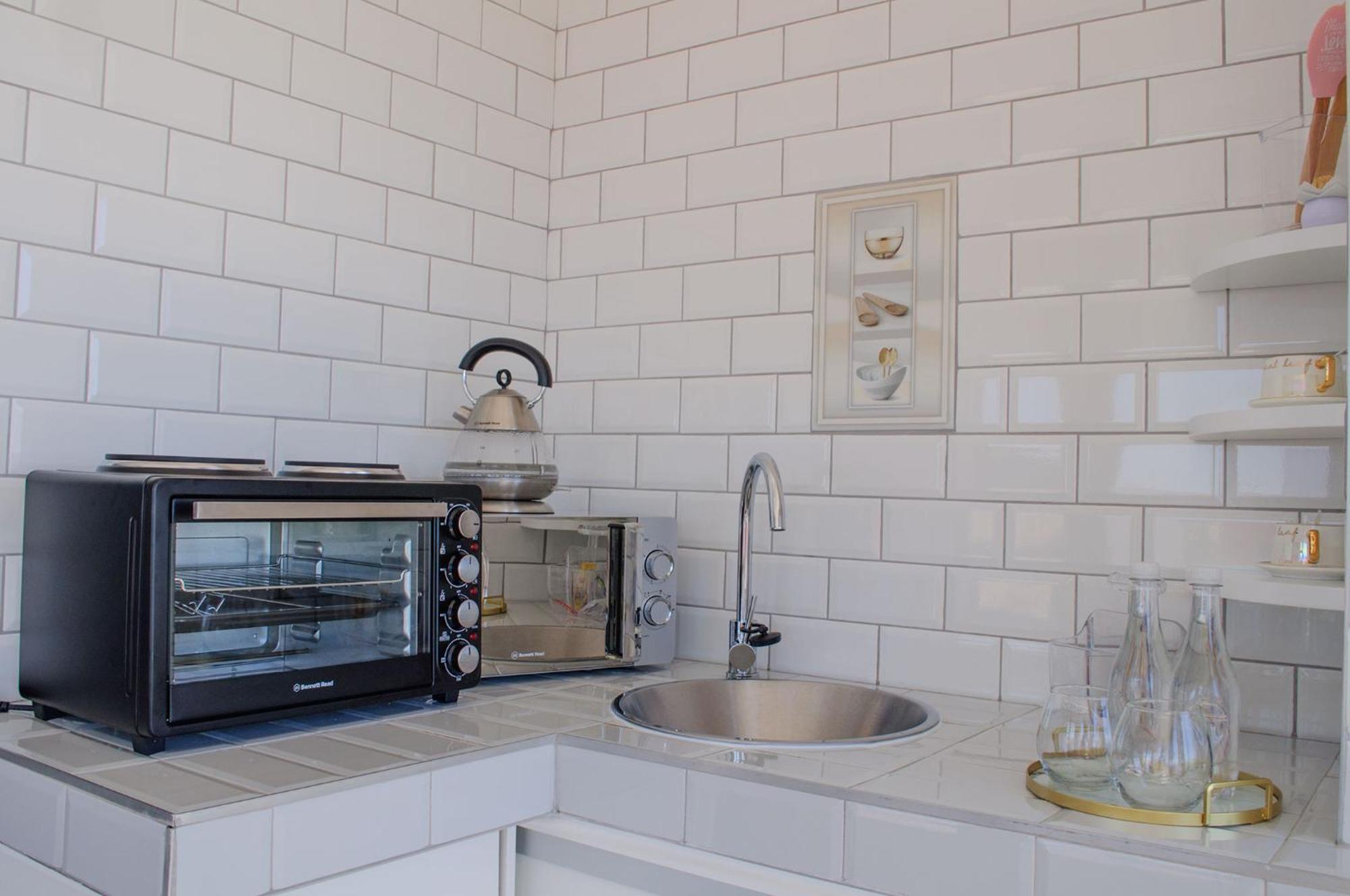 Shark Island Guesthouse Luderitz Bagian luar foto
