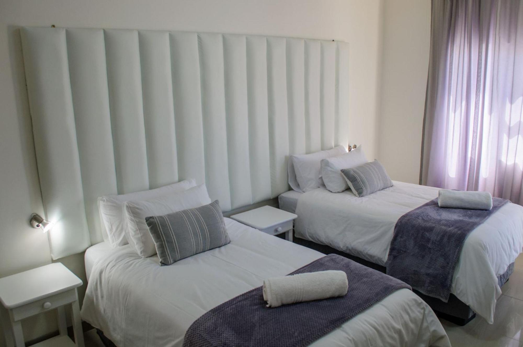 Shark Island Guesthouse Luderitz Bagian luar foto