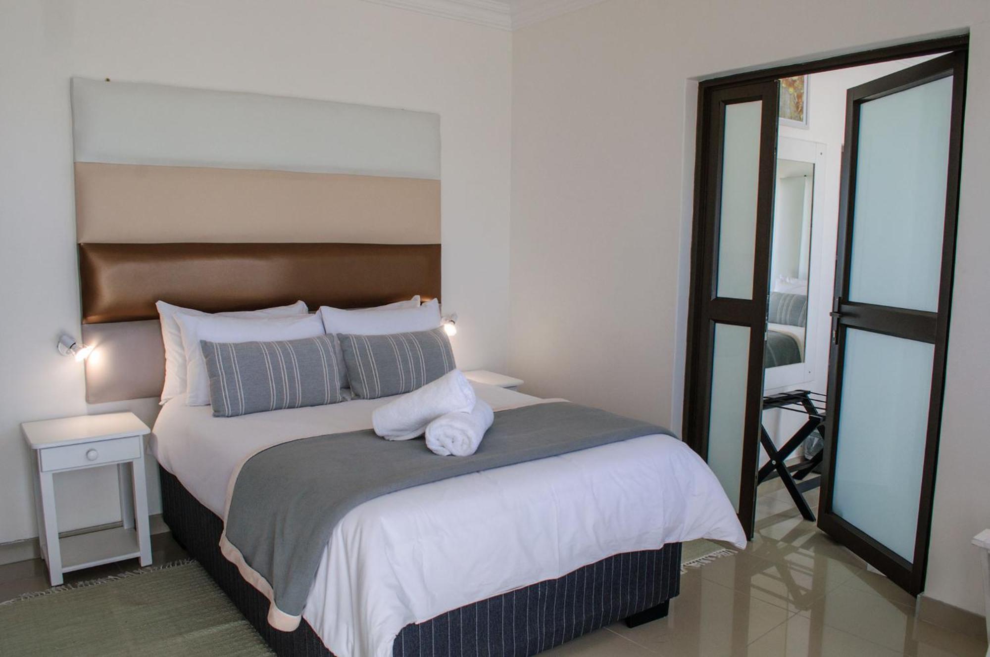 Shark Island Guesthouse Luderitz Bagian luar foto
